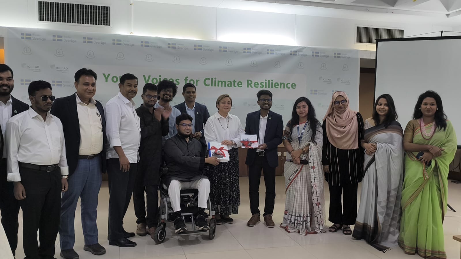 বাংলায় প্রথম অন্তর্ভুক্তিমূলক জলবায়ু শিক্ষা উপকরণ হিসেবে আত্মপ্রকাশ করল ‘জলবায়ুর শব্দাবলী’